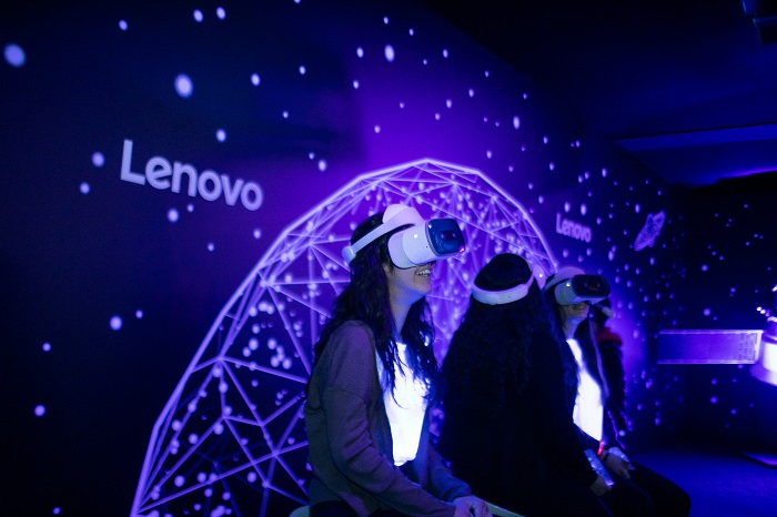 Lenovo ci porta #DaLeonardoAlloSpazio
